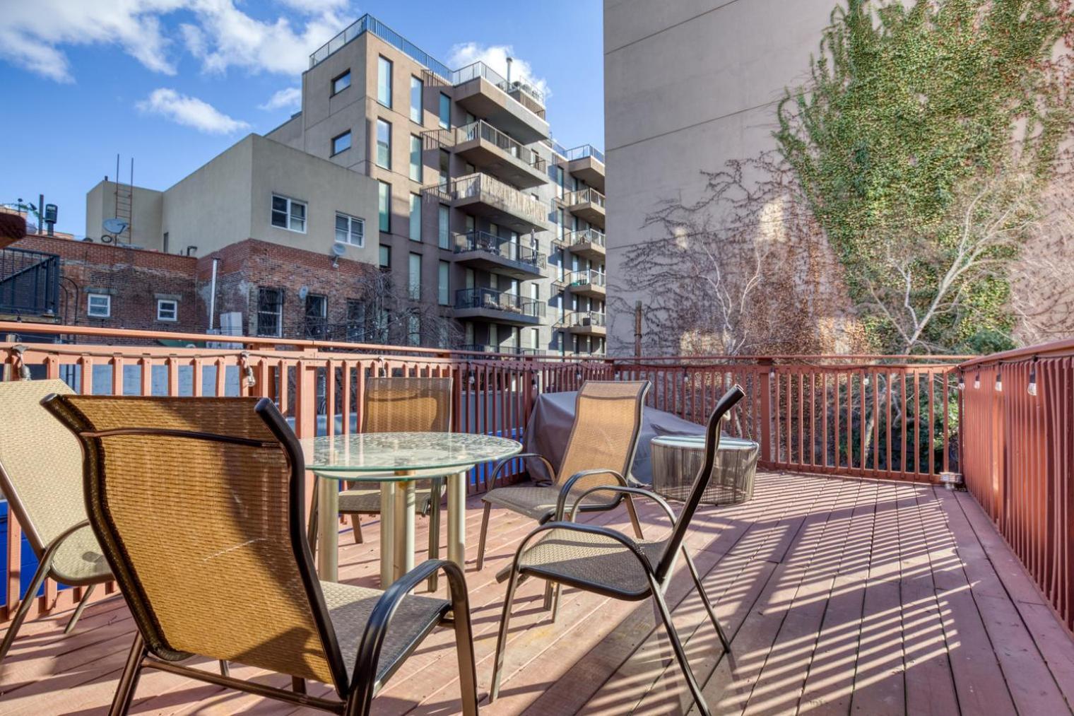 Williamsburg 2br W Wd Private Deck Nr Ferry Nyc-707 *